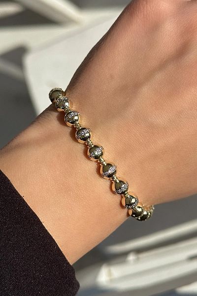 TAKIŞTIR سوار VIP بتفاصيل حجر ذهبي اللون