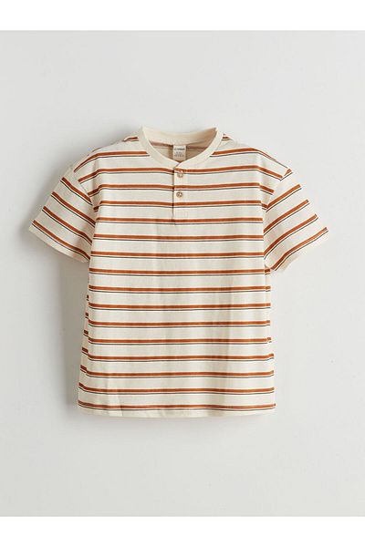 LC Waikiki Lcw Kids Striped Boys T-Shirt and Shorts Pack of 2