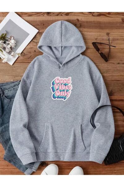 RPT MODA TOP DE PULOVER DE BAZĂ CU GLUGĂ DETALIE DE IMPRIMARE PUDRĂ GOOD VIBES