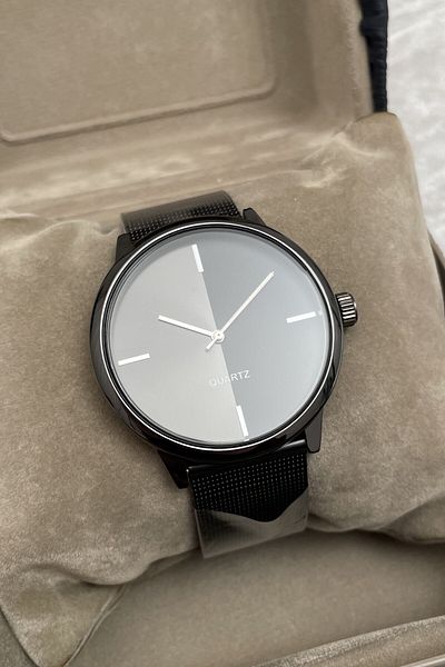 Leerybee Men's Quartz Wristwatch Kn-13 Special Box No Discount