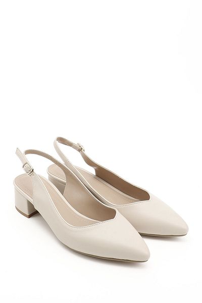 GÖNDERİ(R) Women/Girls Cream Pointed Toe Slingback Shoes
