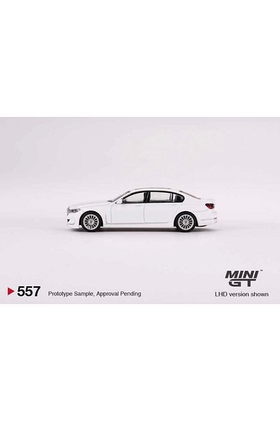 mini gt بي ام دبليو البينا B7 اكس درايف ألبينا وايت