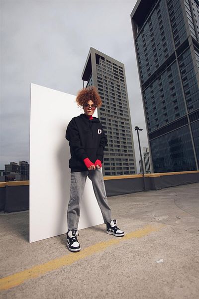Trendiz Unisex D Letter Μαύρο Φούτερ Φούτερ