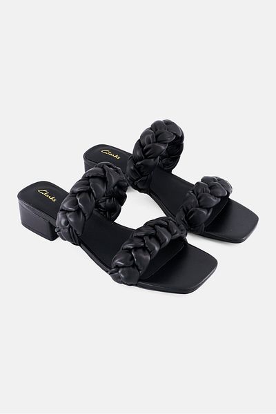 CLARKS Women Standard Seren25 Braid Slip On Sandals, Black