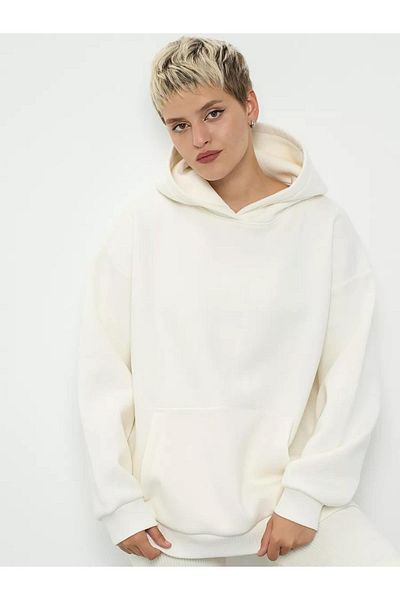 Cupla White Unisex Moves With Love Sweatshirt