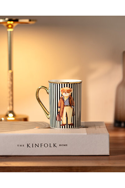 Madame Coco جولي بير هنري كوب