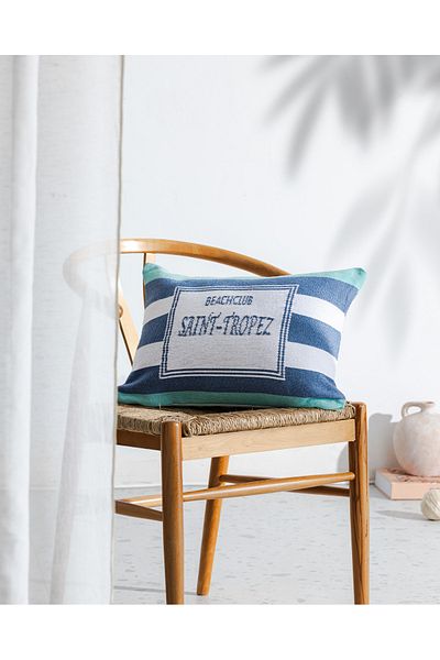 Madame Coco Bully Throw Pillow - Άνετο κομμένο κάλυμμα