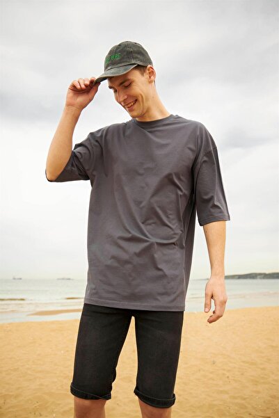 Trendiz Unisex Kanye Pigeon T-Shirt - Anthracite