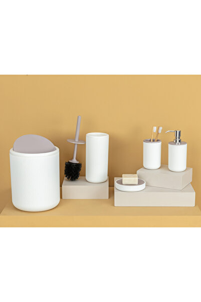 Madame Coco Martre 5-Piece Bathroom Set