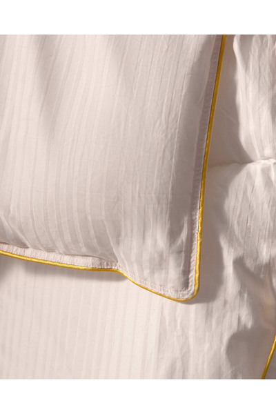 Madame Coco Navarre Single Quilt