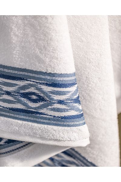 Madame Coco Daine Bath Towel