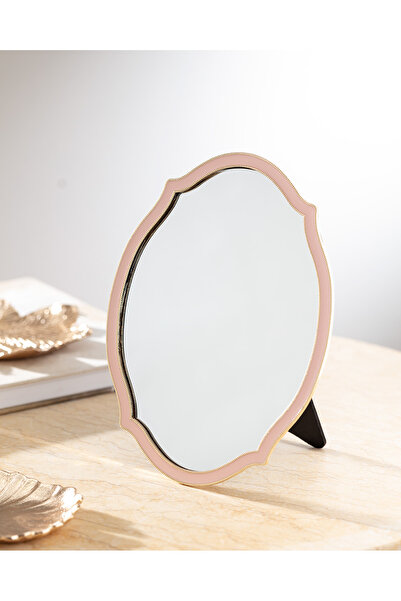 Madame Coco Evelyn Ayna