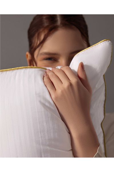 Madame Coco Navarre Pillow Set