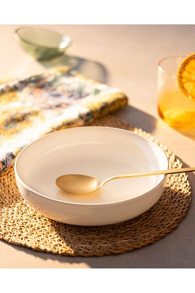 Madame Coco Farfurie Grasse de culoare crem
