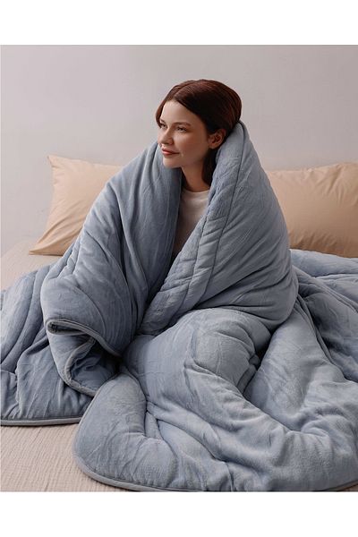 Madame Coco Carole Double Quilt - Comfortable and Stylish Design
