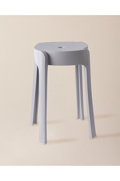 Madame Coco Caputo Tabure