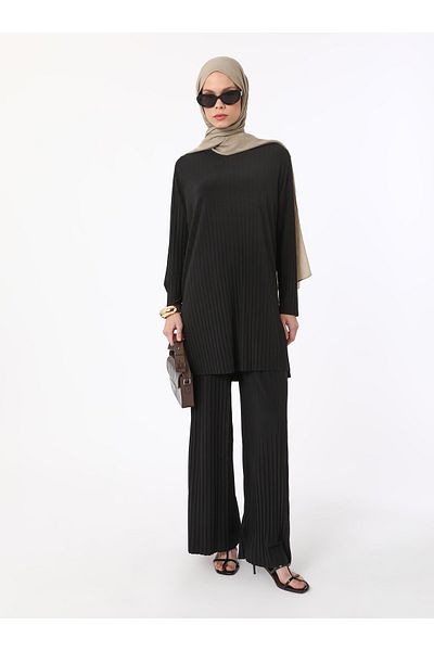 Refka Black Sandy Fabric Pleated Suit