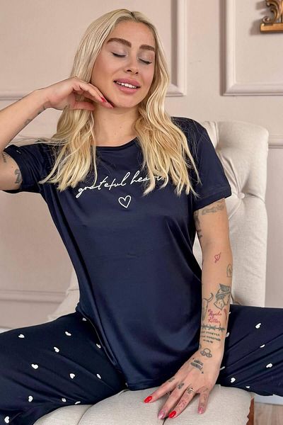 Pijamaevi Set de pijamale pentru femei cu mânecă scurtă din bambus cu model inimă de culoare albastru