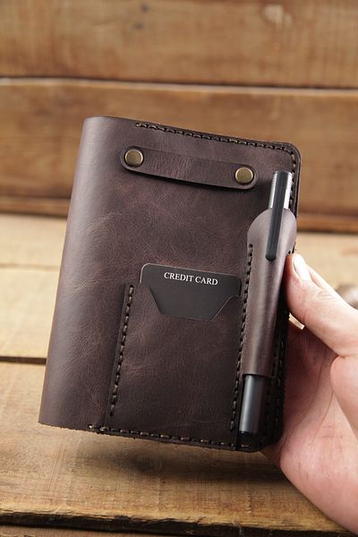 New Coast Leather 1900's Ръчно изработен калъф за тефтер A6 от естествена кожа