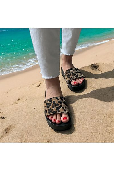 COMFORT OF PANTOFOLE High Slippers Leopard Patterned