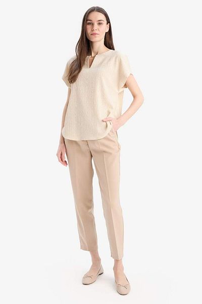DeFacto Νέα σεζόν Regular Fit Apaş Collar Basic μονόχρωμη κοντομάνικη μπλούζα