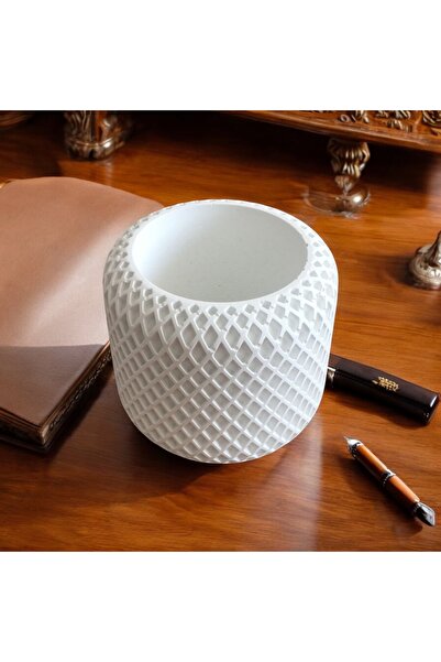 Home حامل أقلام فني على الطاولة مقاس 7 × 7 سم - حامل أقلام مكتبي - صندوق أقلام