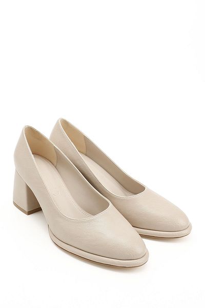 GÖNDERİ(R) Women / Girls Nude Medium Thick Platform Heeled Shoes