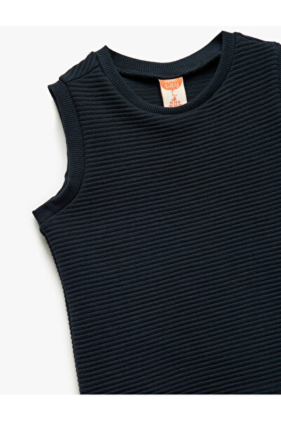 Koton Pamuklu Bisiklet Yaka Basic Atlet