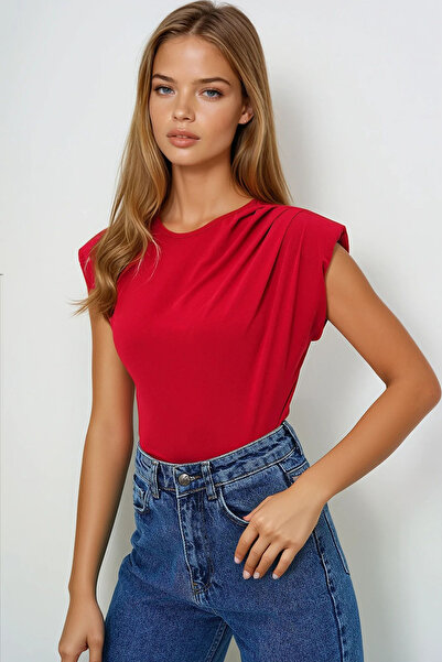 VAGGON Women's Red Crew Neck Padded Sleeveless Sandy Blouse Prmx13491