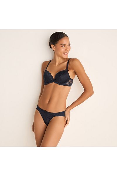FAV Lace Plunge Bra and Briefs Set