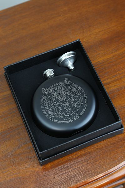 imsaconcept Specially Designed Wolf Figured Metal Flask Set with Funnel and Box 8.oz
