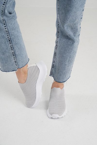 Beyond Women's Gray Knitwear Sneaker Byndsnkk30