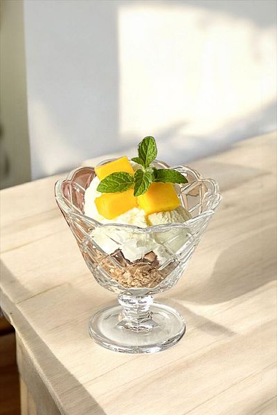 TrendDeco 6-Piece Standing Glass Bowl Ice Cream Magnolia Pudding