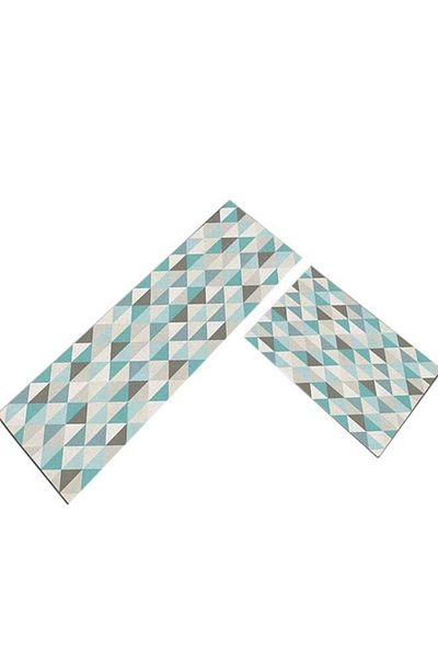 COOYA The kitchen mat is hard-wearing and durable, with a non-slip backing to help prevent shifting