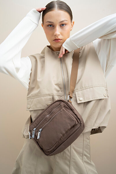 Matthew Cox Women's Shoulder Bag - Brown Byn2332