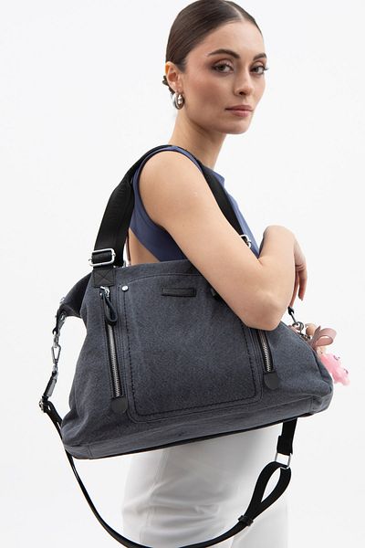 Matthew Cox Women's Crossbody Bag Black Byn2370