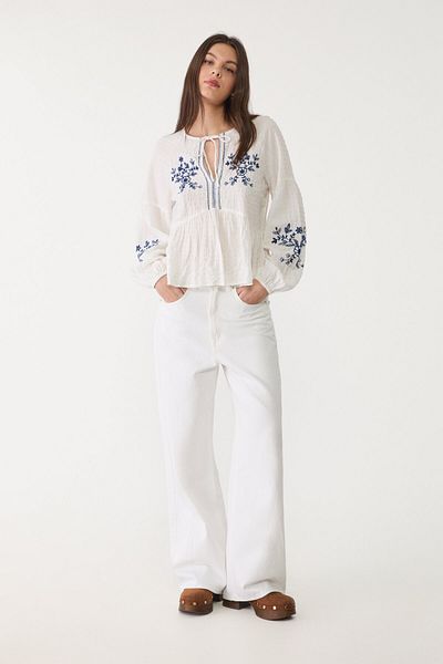 Stradivarius Flowing embroidered blouse