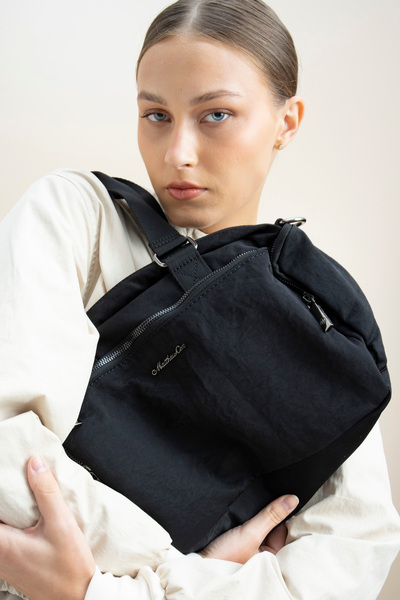 Matthew Cox Geantă de umăr pentru femei - neagră BYN2328