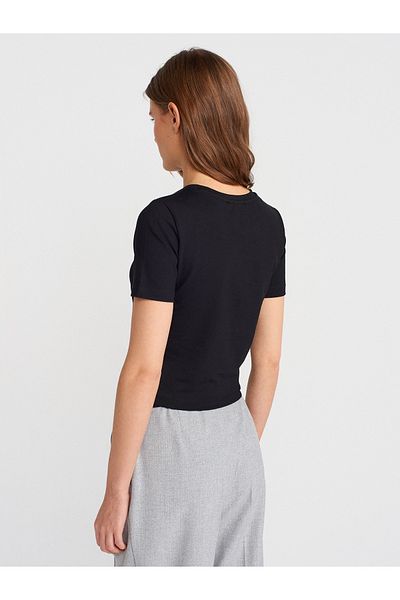 Dilvin 31655 Crew Neck Crop Top-Black
