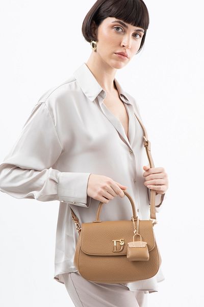 Matthew Cox Women's Handbag - Camel Byn2343
