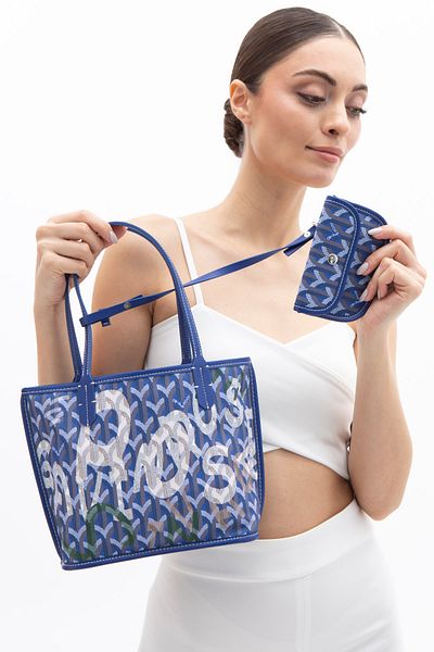 Matthew Cox Women's Shoulder Bag Navy Blue Byn2377