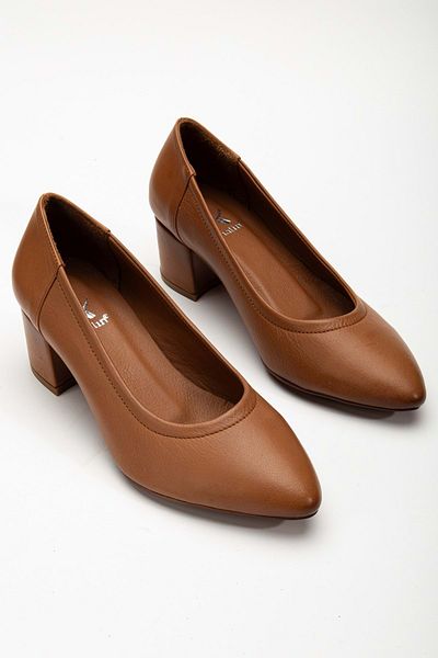 ANALİN SHOES Класически дамски обувки на ток от естествена кожа - светлокафяви