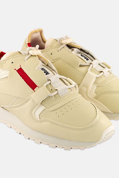 Reebok Men Classic Vegan Lace Up Outdoor Shoes, Vintage Beige