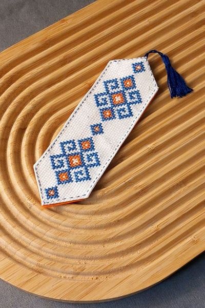 Uretti - Sibel 2453 3609 Handmade Ethnic Themed Cross Stitch Bookmark