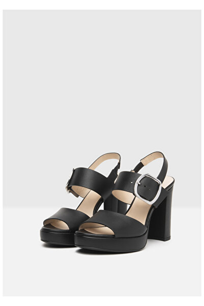 Nero Giardini sandals