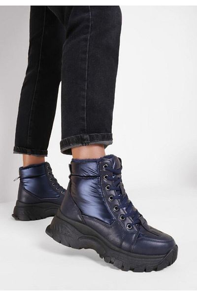B T Shoes Sneakers High-top Navy Macey