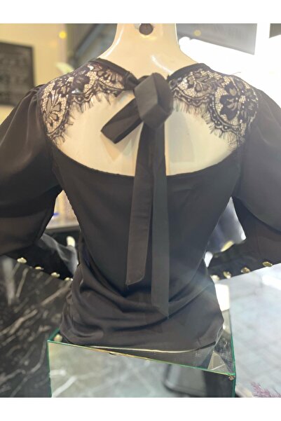 Butik sırt dekolteli gömlek