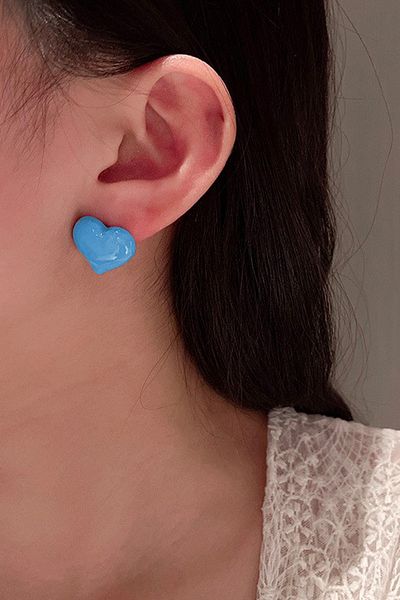 AURRARİ Blue Shiny Chubby Heart Earrings