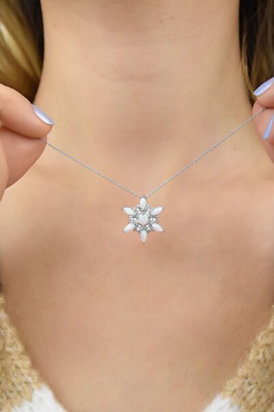 Papatya Silver 925 Ayar Gümüş Rodyum Kaplama Özel Opal Taşlı Kar Tanesi Çiçeğ...