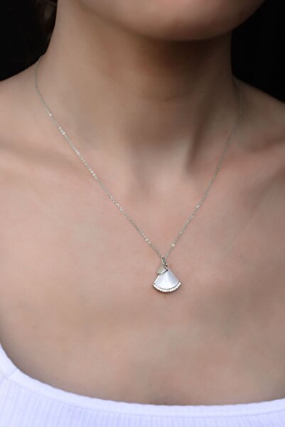 Papatya Silver 925 Ayar Gümüş Rodyum Kaplama Sedef Üçgen Kolye